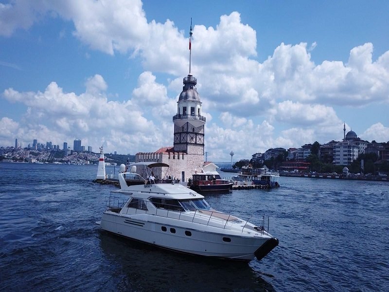 Private yacht rental Istanbul